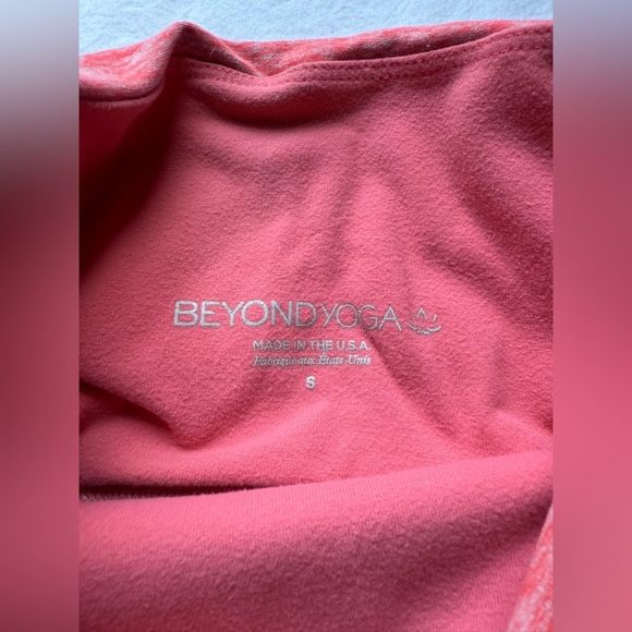 Beyond Yoga Caught In The Midi Space Dye Leggings in Light Pink Heather Small - Picture 6 of 14